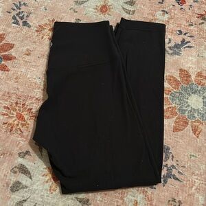 black lululemon leggings